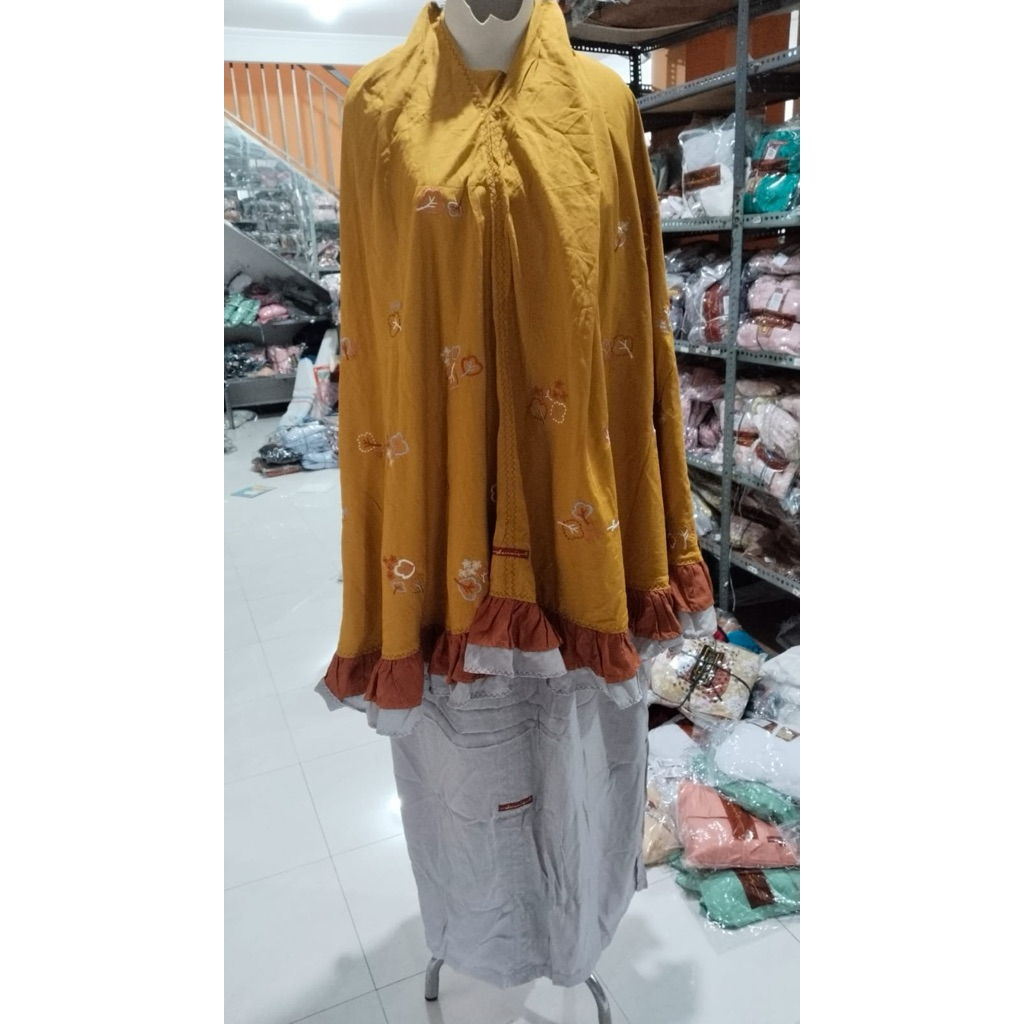 sale 50% / M201111 / MUKENAH DANNIS DEFECT / mukenah size M / mukenah anak / dannis / mukenah murah 