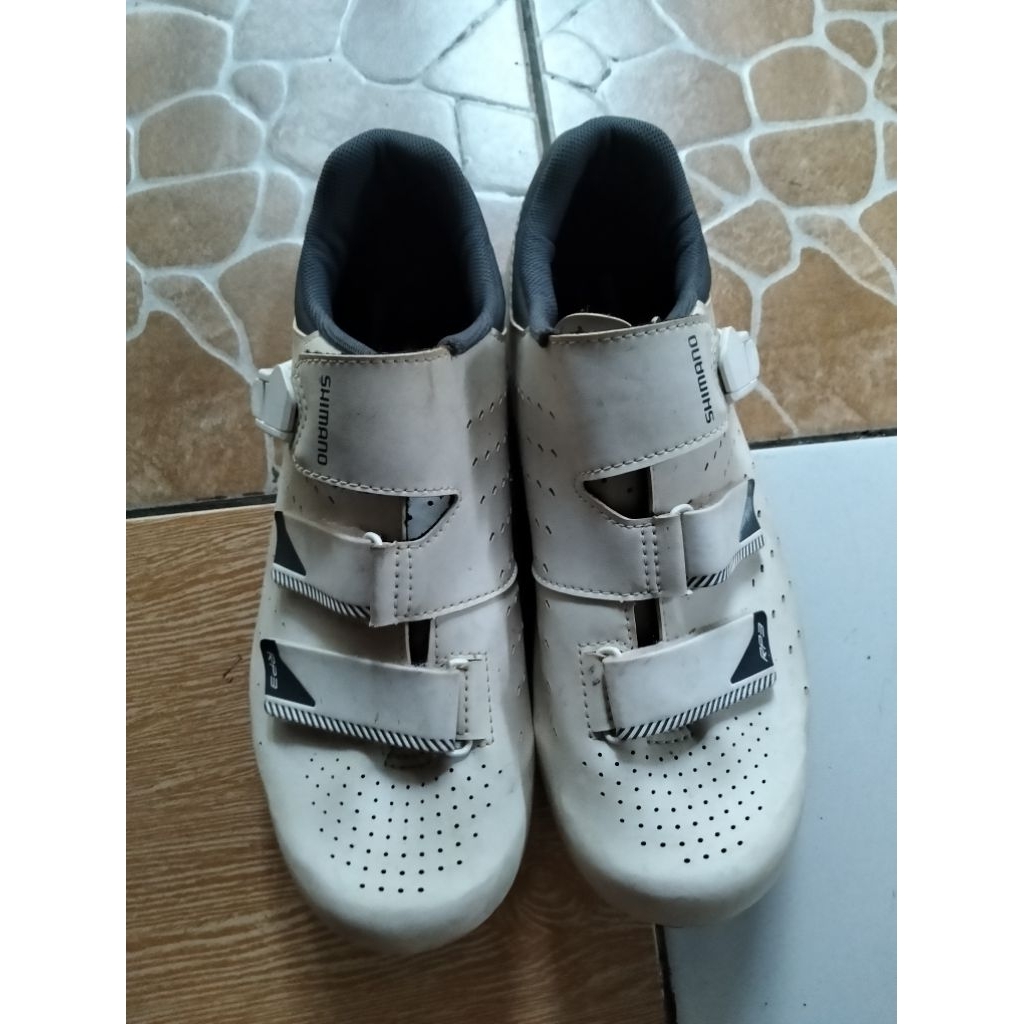 sepatu sepeda cleat  Shimano RP3