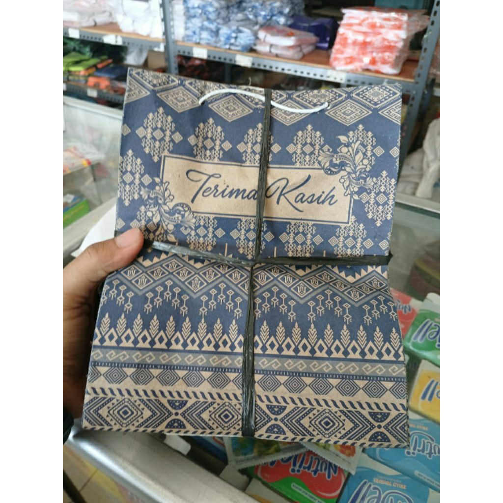

25 pcs //tas paperbag berkualitas kuat dan bagus tebal