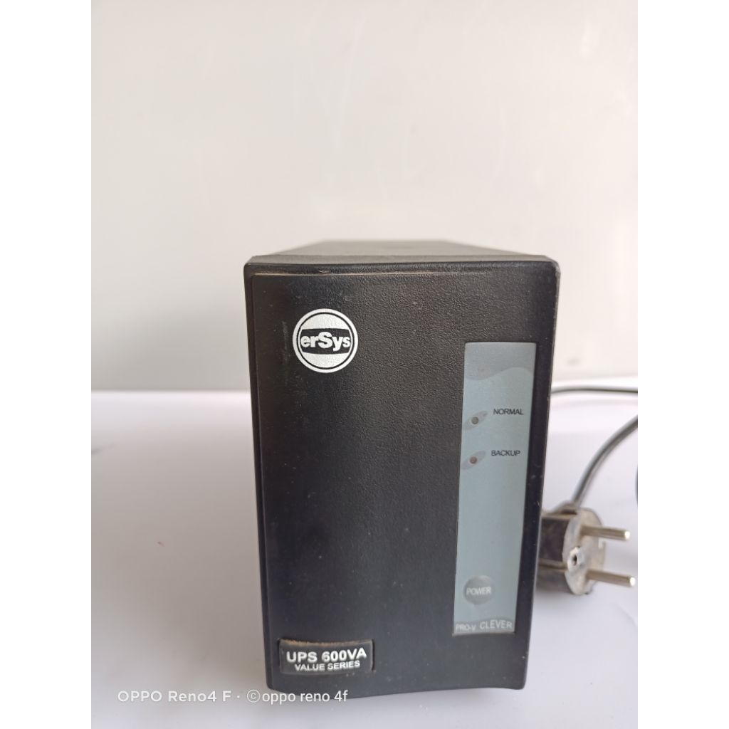 UPS ersys 600VA  second normal tinggal pasang aki.