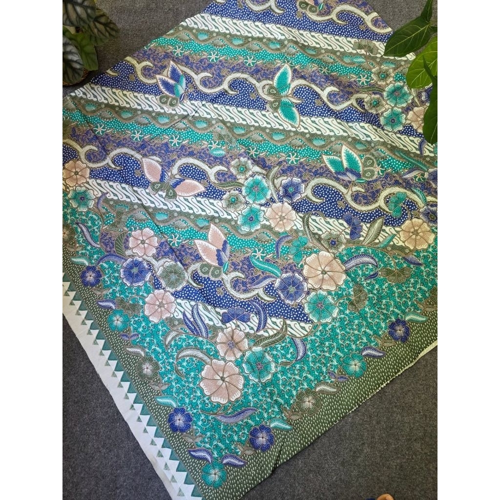 Kain Batik Katun Halus Motif Bunga