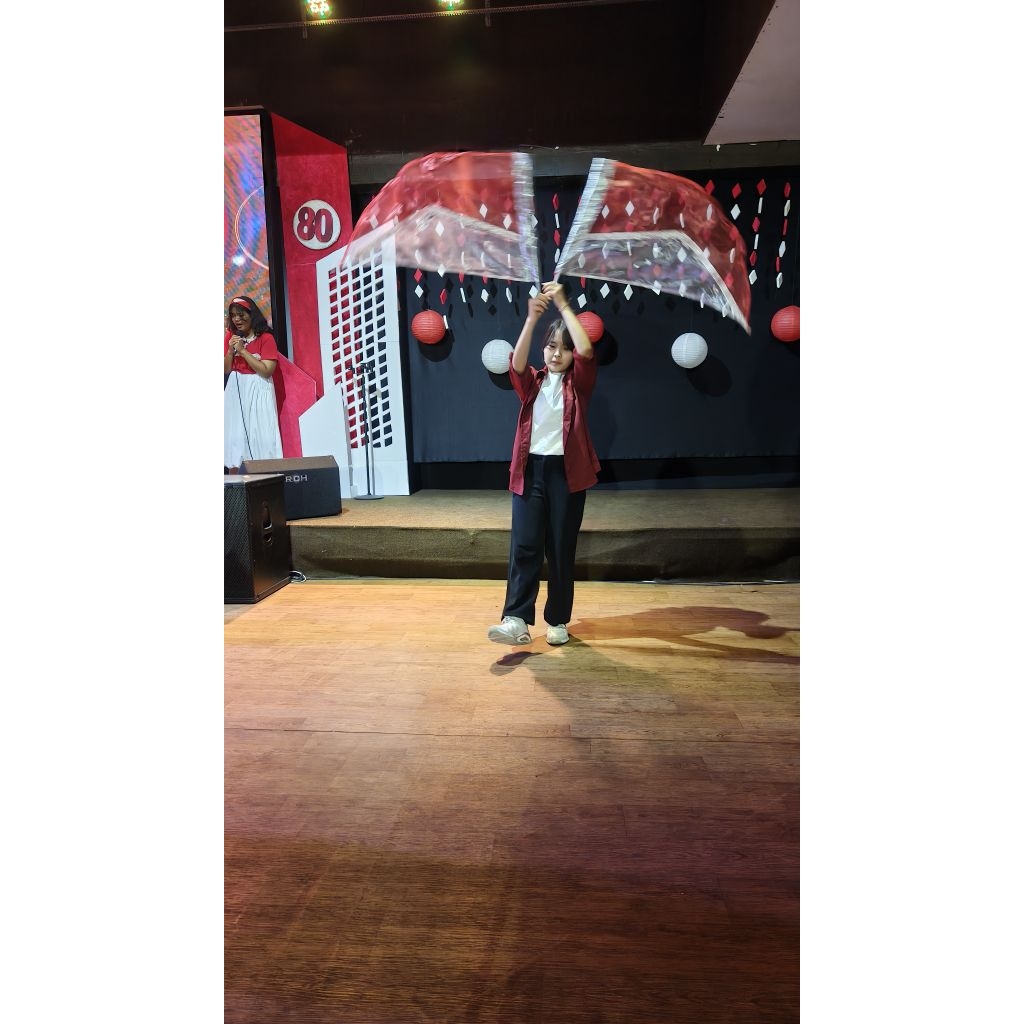 Flag banner alat tari gereja 2 warna, bentuk sayap sabit, sepasang