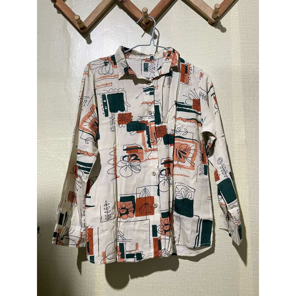 PRELOVED KEMEJA H&M. Baju/Atasan/Kemeja/Gamis/Croptop Wanita Murah