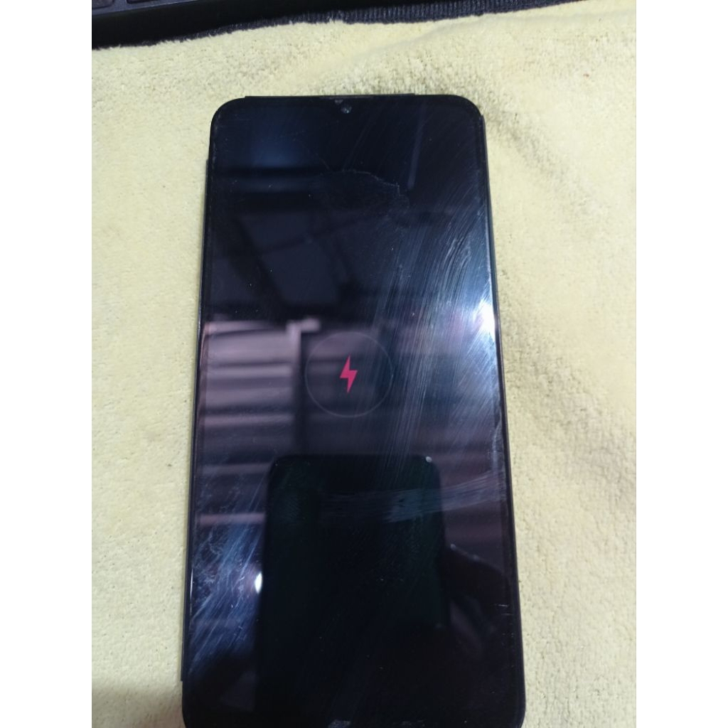 REALME C2 MINUS TC RETAK/NAIK LCD , RAM 2/32