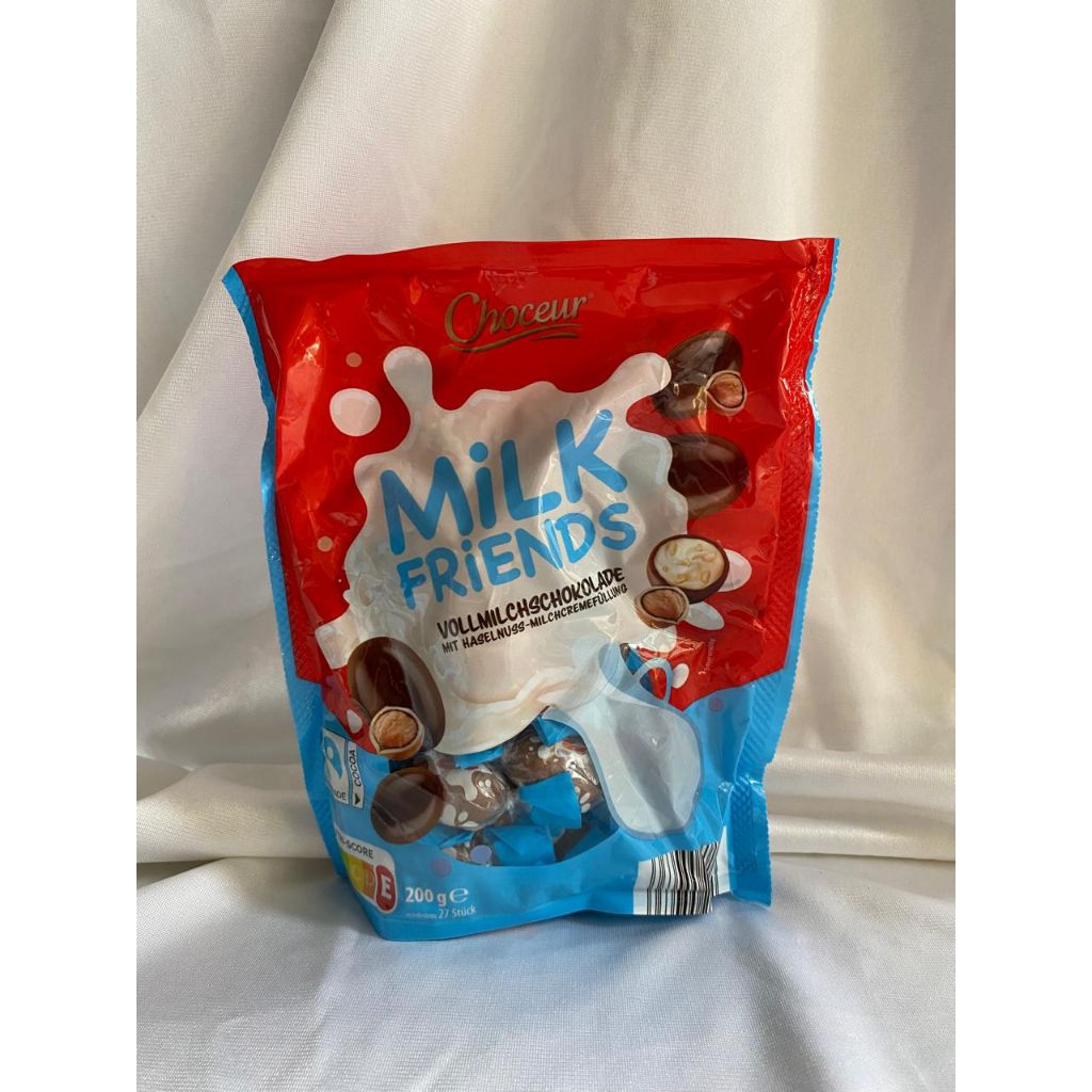 

Milk friends chocolate Choceur