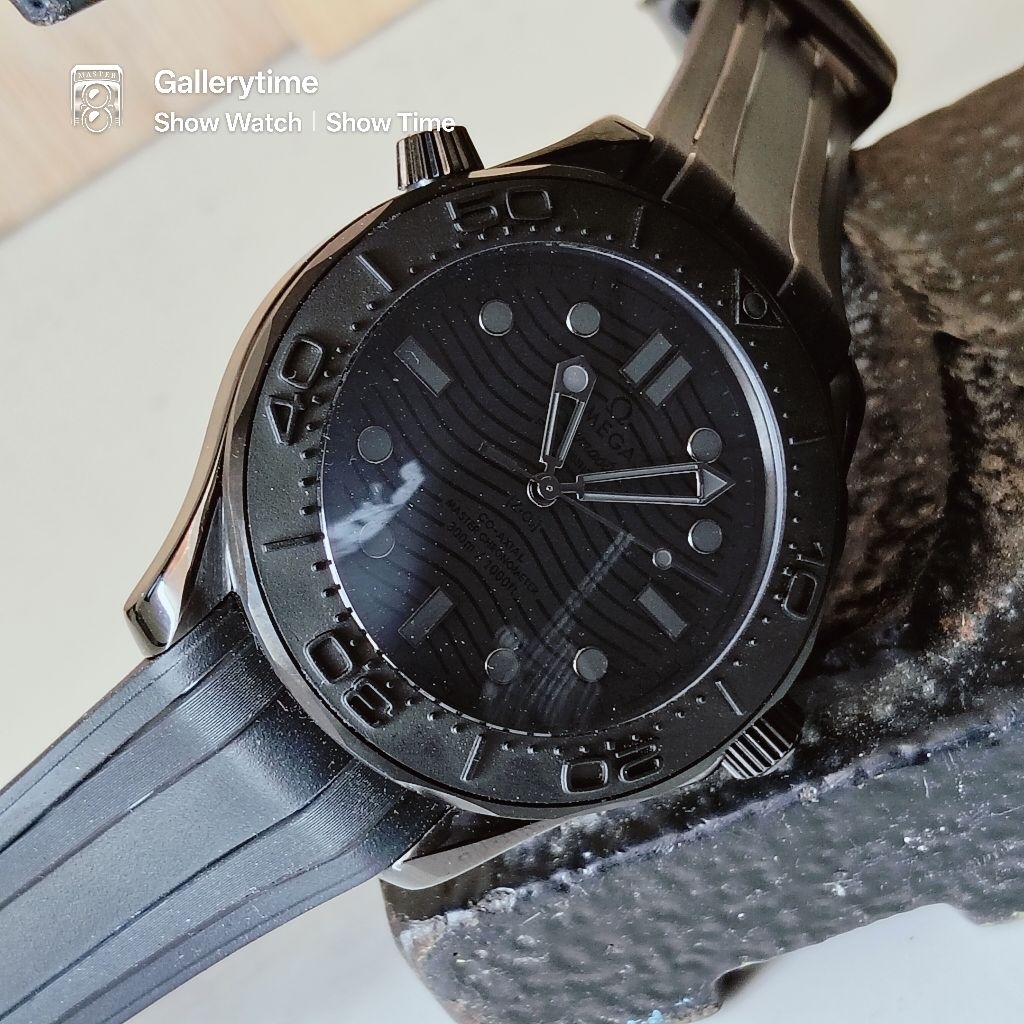 OmegaSeamaster Full Black, Jam Tangan Pria Automatic Strap Rubber