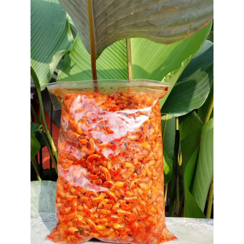 

makaroni cikruh pedas bumbu melimpah extra daun jeruk kemasan 1kg