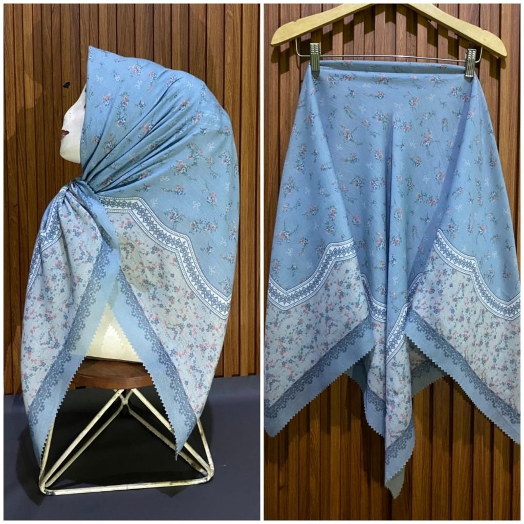 KERUDUNG SEGI EMPAT VOAL MOTIF BUNGA LARISA BIRU MUDA KOMBI PINK