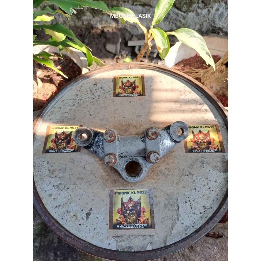 segitiga rs100 rs125 ls3 ORIGINAL segitiga yamaha rs100 rs125 ls3 segitiga yamaha rs 100 rs 125 segi