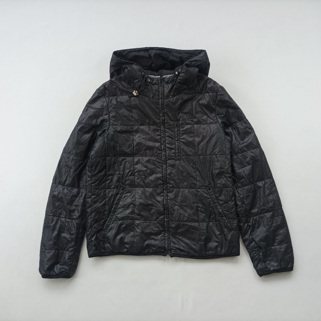 Uniqlo padded parka size M wanita K057