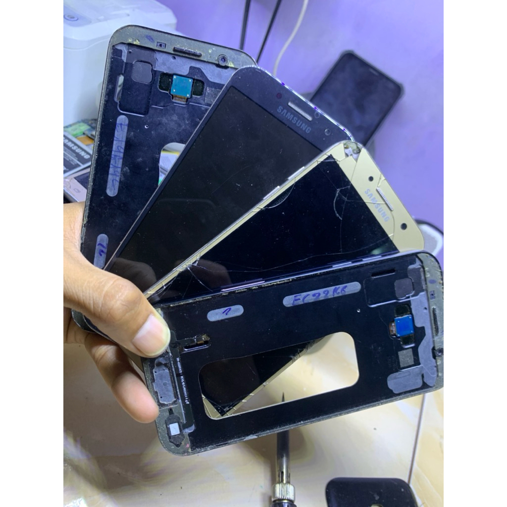 Samsung A5 2017 A520 3/32GB hidup Minus LCD/Batrai/Backdor