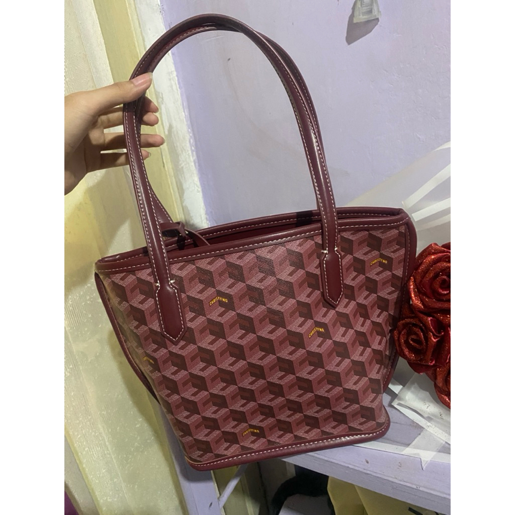 Mini Russo Christy Ng