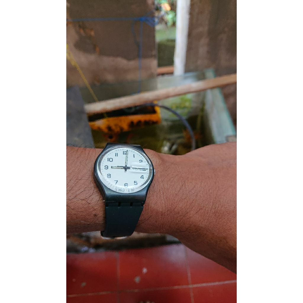 Jam tangan preloved swatch dan swatch irony