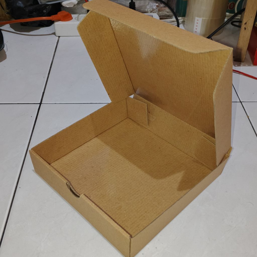 Kardus/Dos Pizza Tebal 20x20x5cm (10pcs)