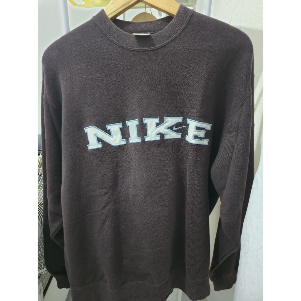 crewneck Nike vintage bordir