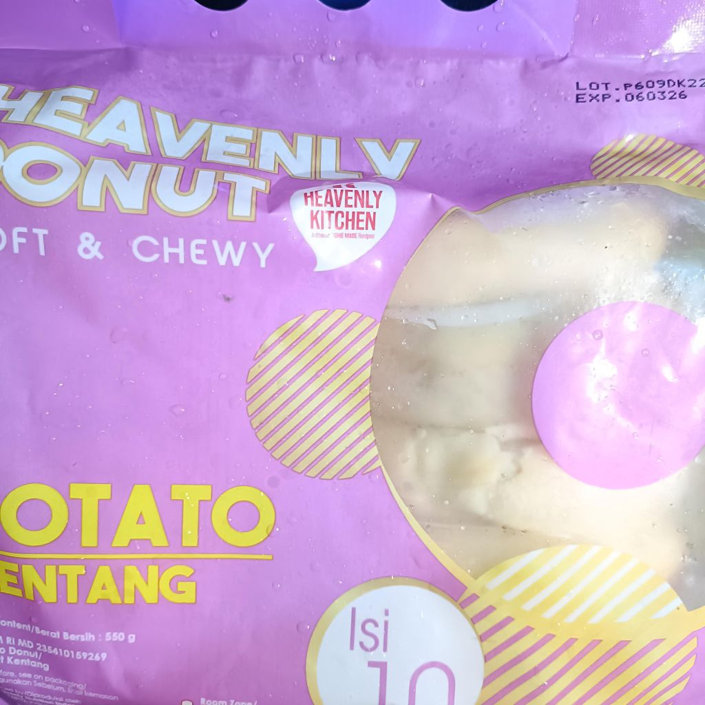 

DONAT KENTANG ISI 10 / KENTANG DONAT HEAVENLY ISI 10 PCS / HEAVENLY DONAT KENTANG ISI 10 PCS