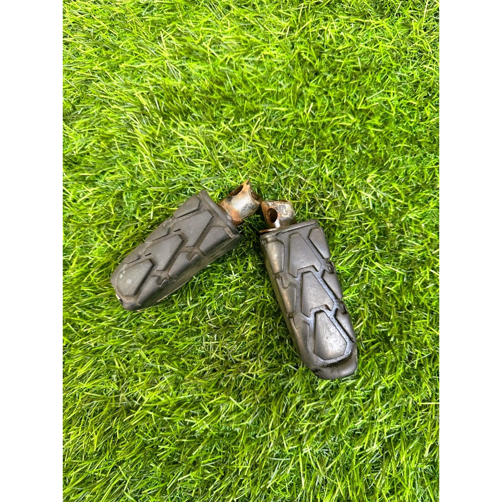 Karet Dudukan Kaki / postep Motor Honda – Megapro / Verza – Ori Copotan - Kondisi masih bagus, lentu
