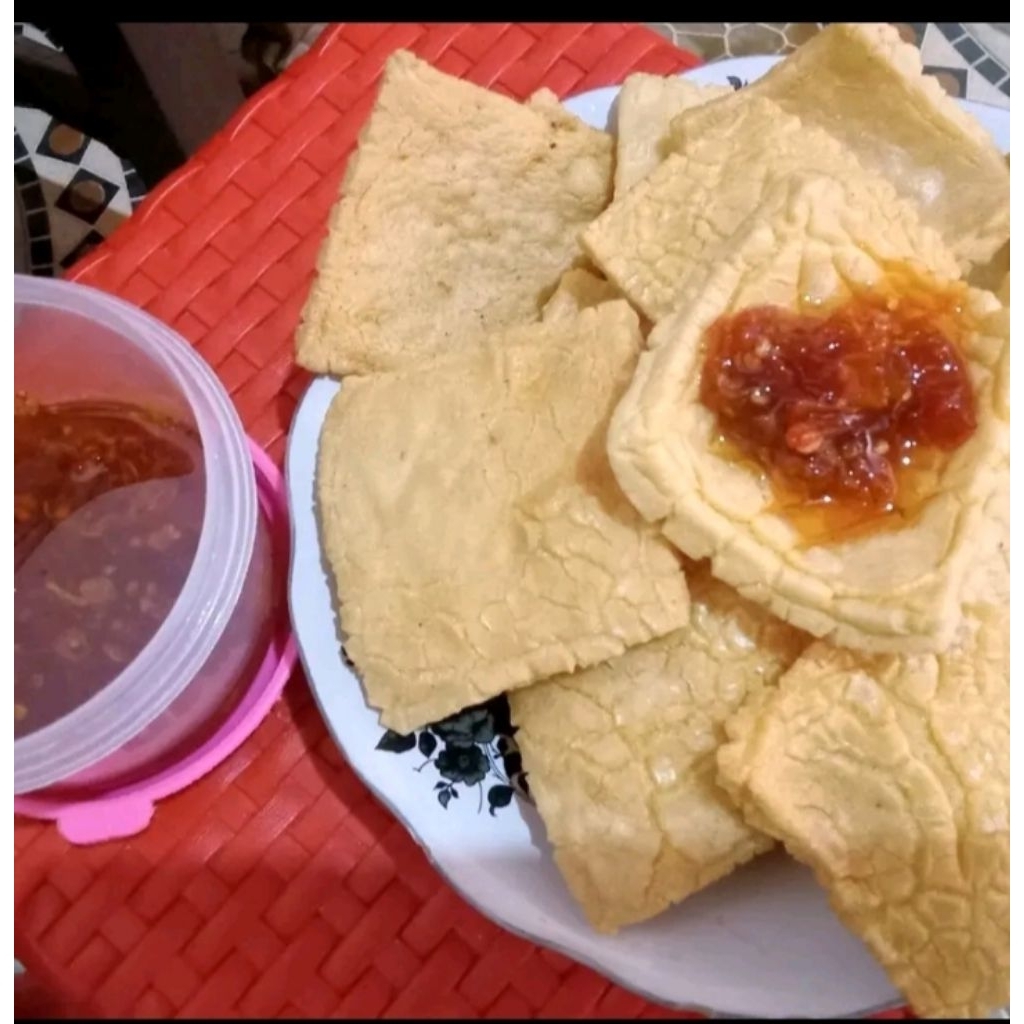 

KERUPUK POLI GAPURA SUMENEP