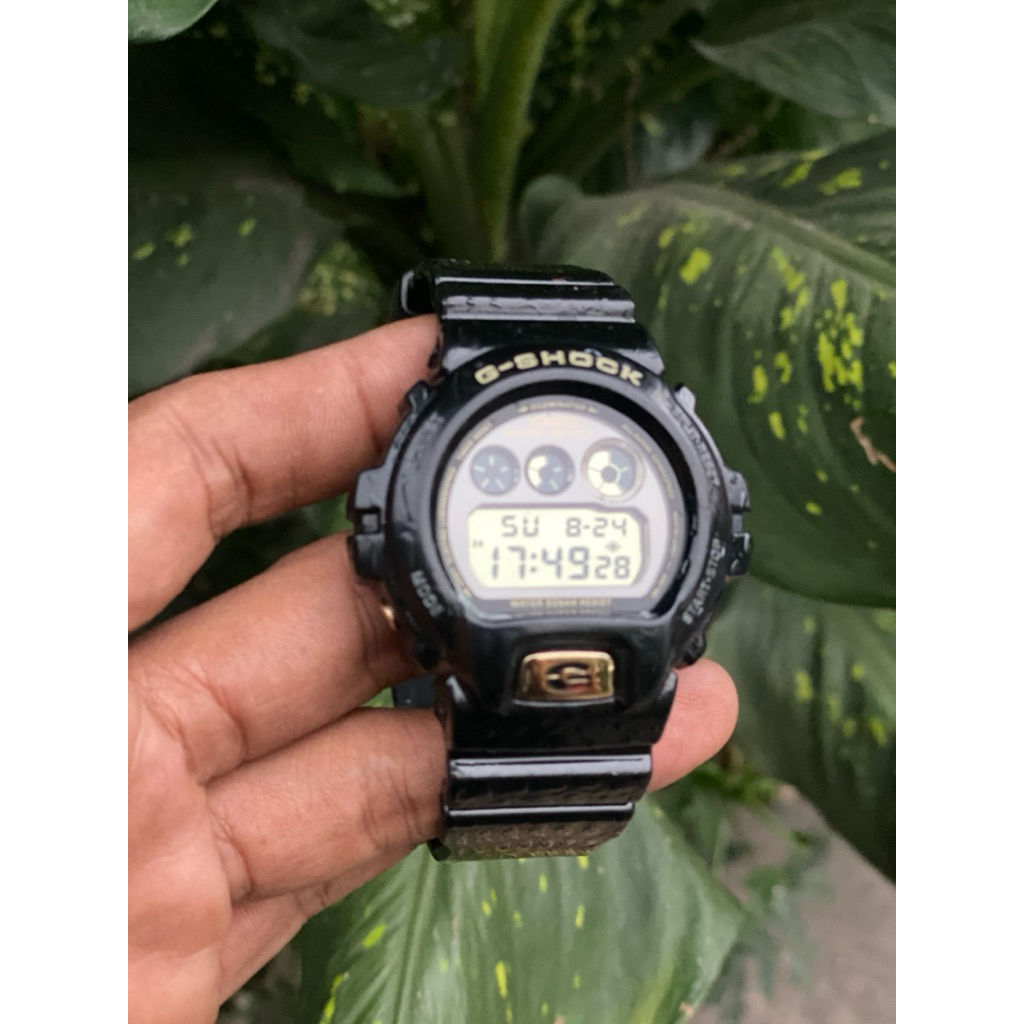 Casio G-Shock DW-6900cr preloved