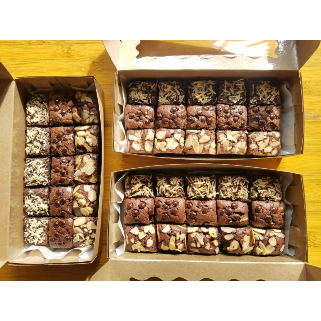

Brownies sekat 20×10cm