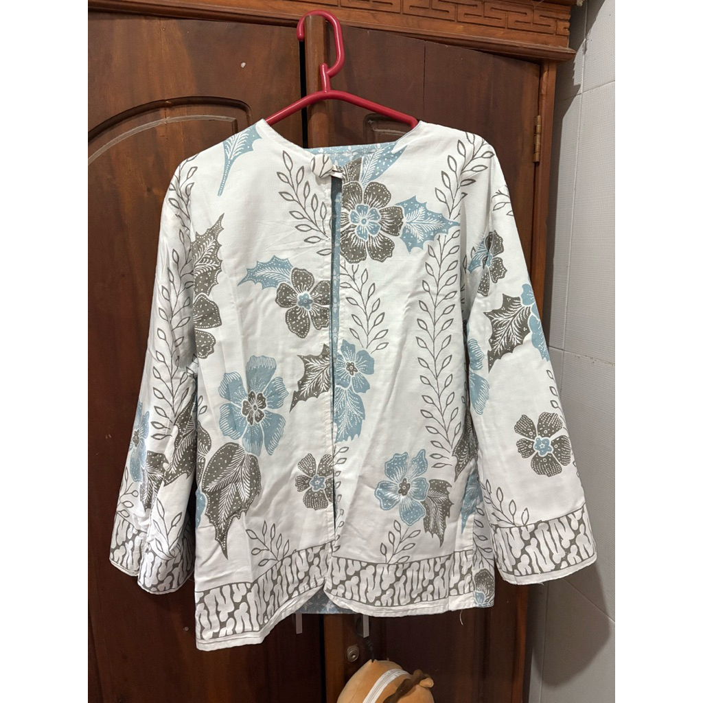 JUAL RUGI BARU BALERO/OUTER/KEMEJA BATIK BOLA BALIK JOGJA MALIOBORO WANITA KARIRA