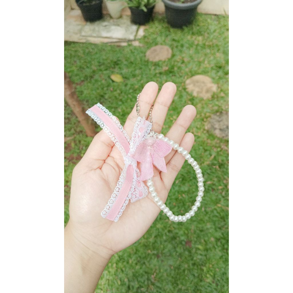 fiore gantungan tas coquette