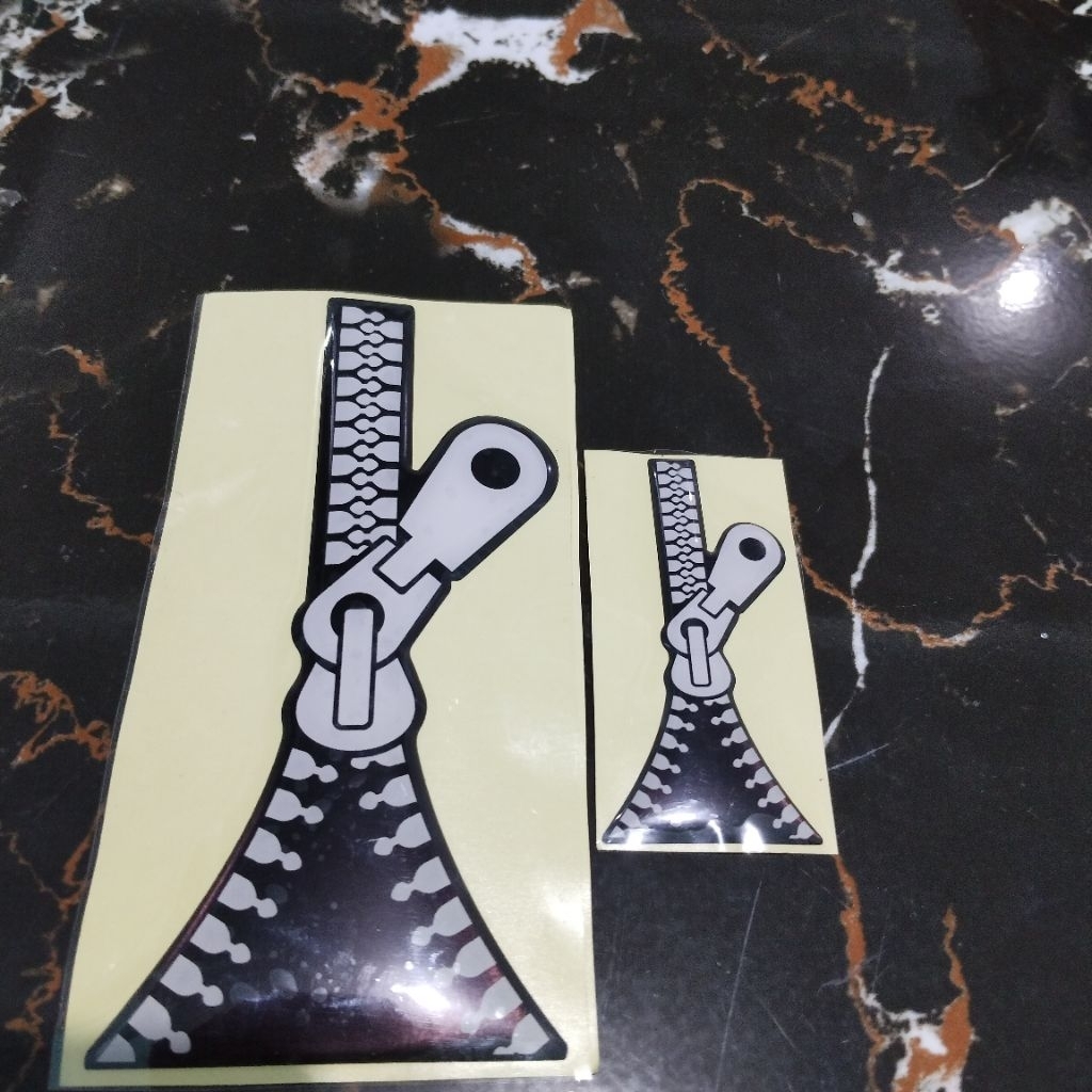 

STICKER ZIPPEE RESLETING TIMBUL, LENTUR BERKUALITAS 3D