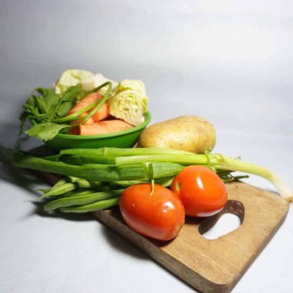 

Paket Sayur Sop Sayur Segar