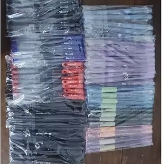 

Pulpen Hitam isi 12 pcs