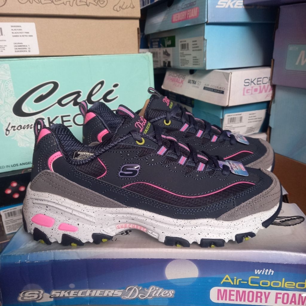 Skechers Women D'lites 3.0 Original Size 36