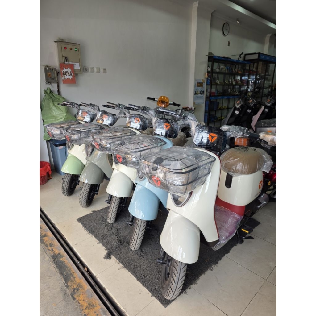 SEPEDA LISTRIK YADEA MINIO