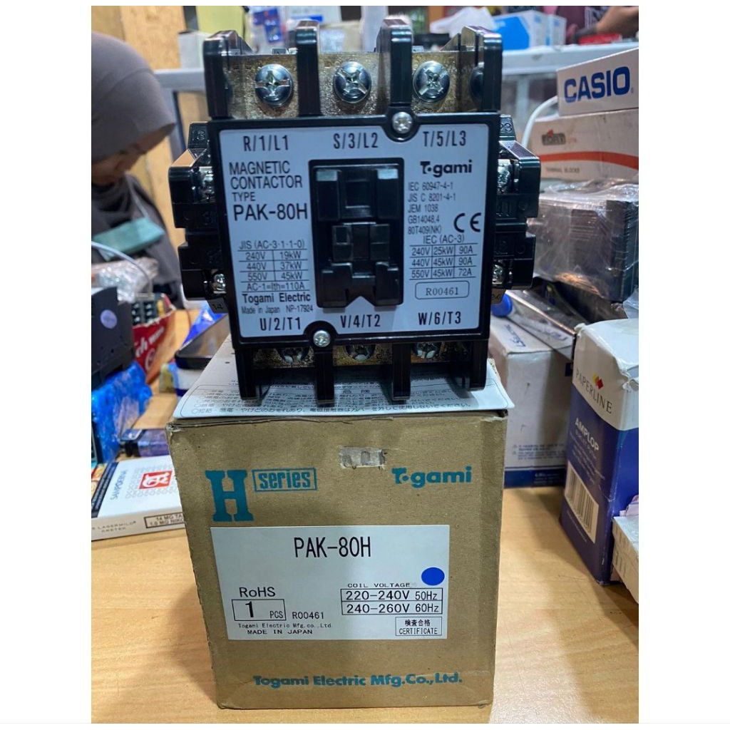 KONTAKTOR TOGAMI PAK-80H 220V