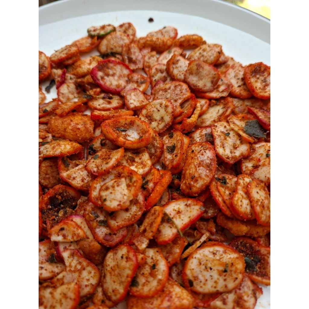 

Kerupuk Bawang Seblak Pedas Daun Jeruk 100g Kemasan Mini Murah dan Dijamin Enak