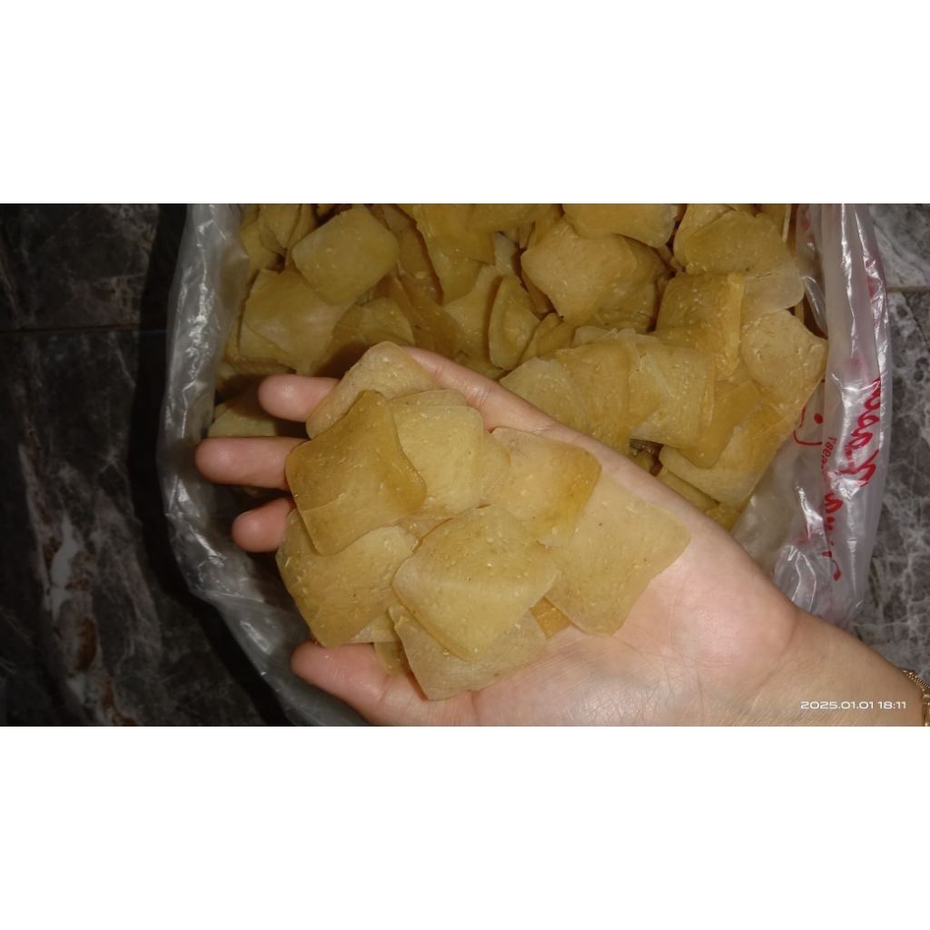 

KRUPUK NASI/KRUPUK GENDAR/KRUPUK HOME MADE