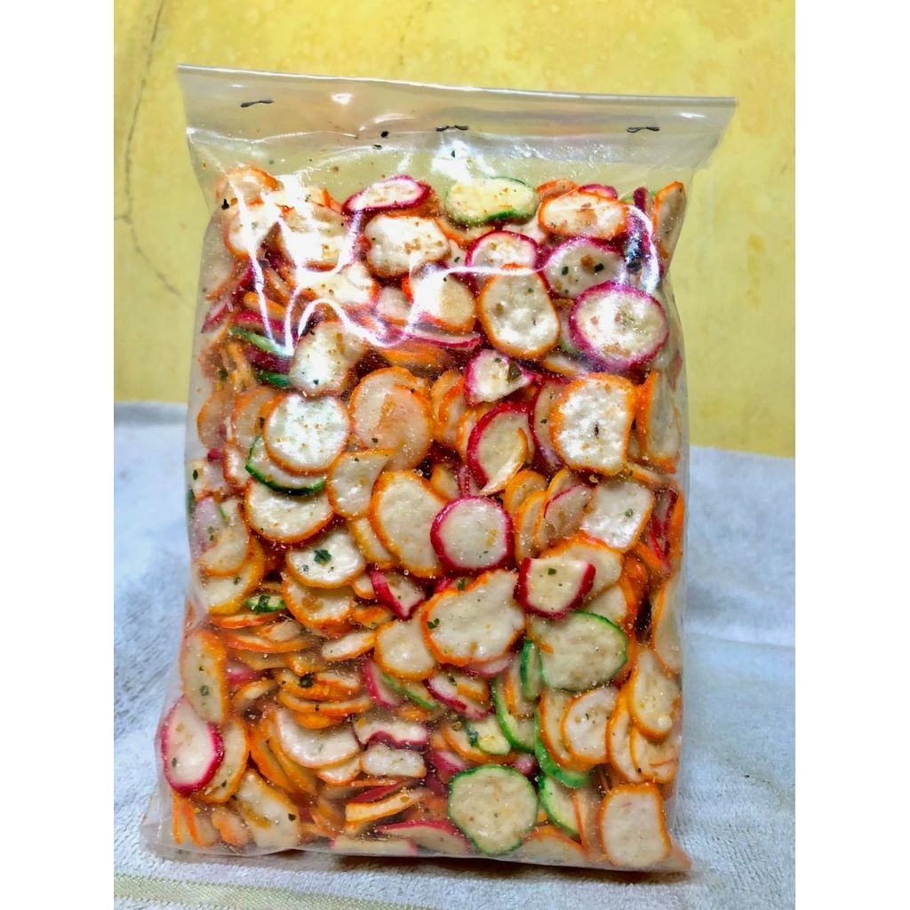 

Terlaris No.1 Seblak kering Kerupuk bawang kemasan 250gram rasa original daun jeruk