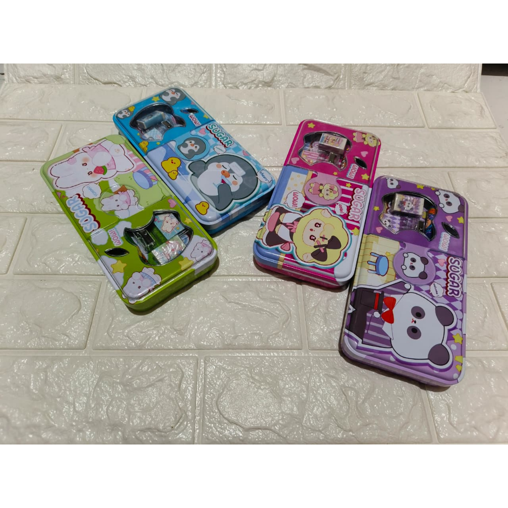 

1 SET TEMPAT KOTAK PENSIL LENGKAP DENGAN ISI PENCIL CASE TEMPAT PENSIL KALENG SQUEZZY CC35