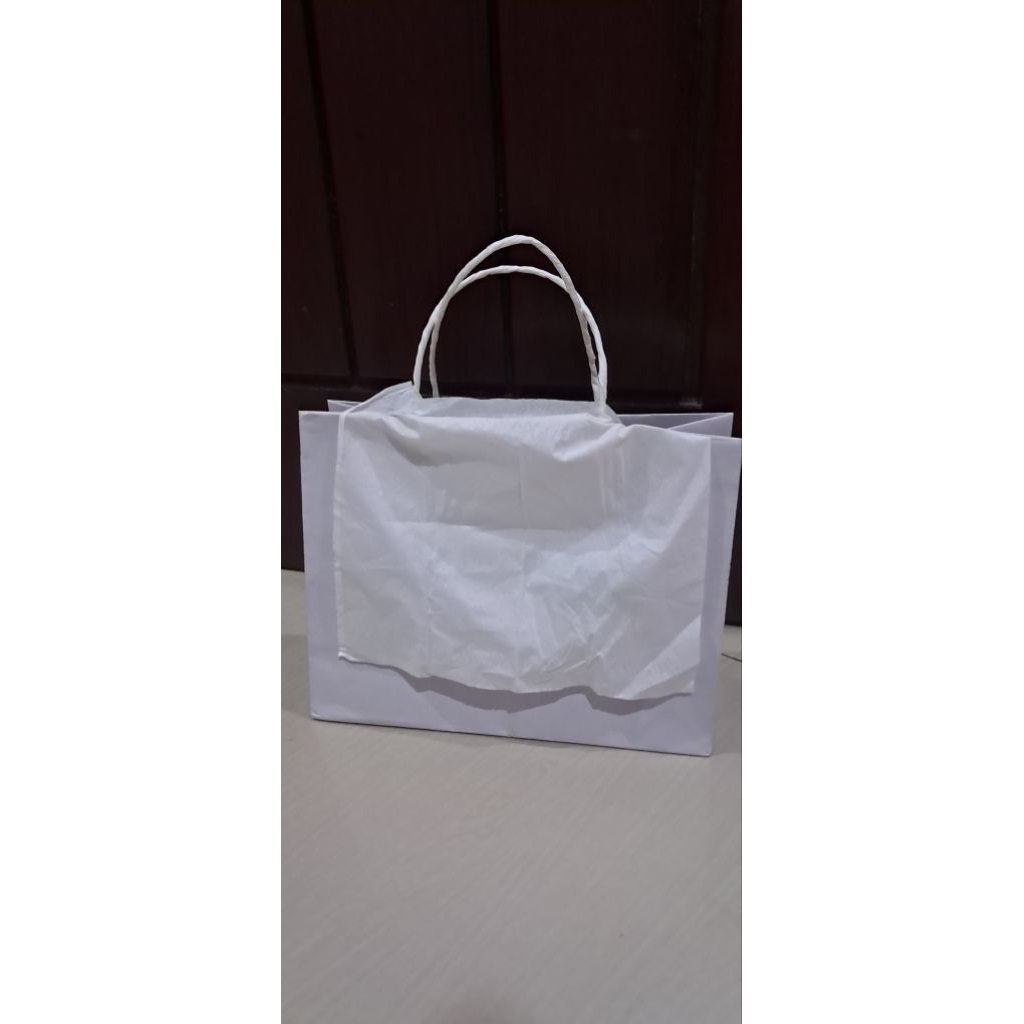 

Pembungkus kado L 4 c 0 s