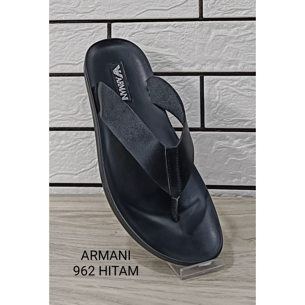 PROMO TURUN HARGA Sandal pria, sandal cowok,sandal jepit  , bahan kulit asli brand ARMANI