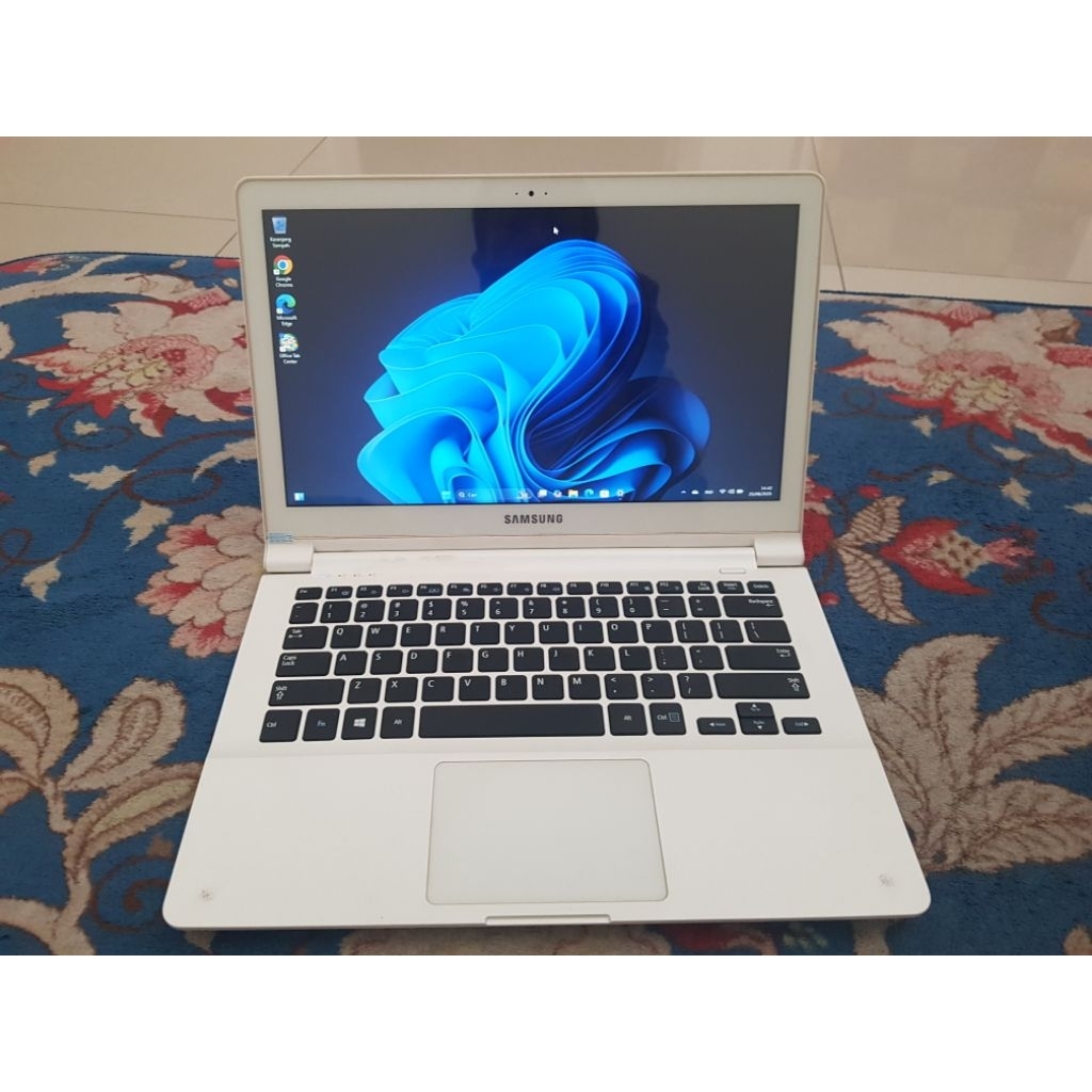 leptop samsung Apic 9