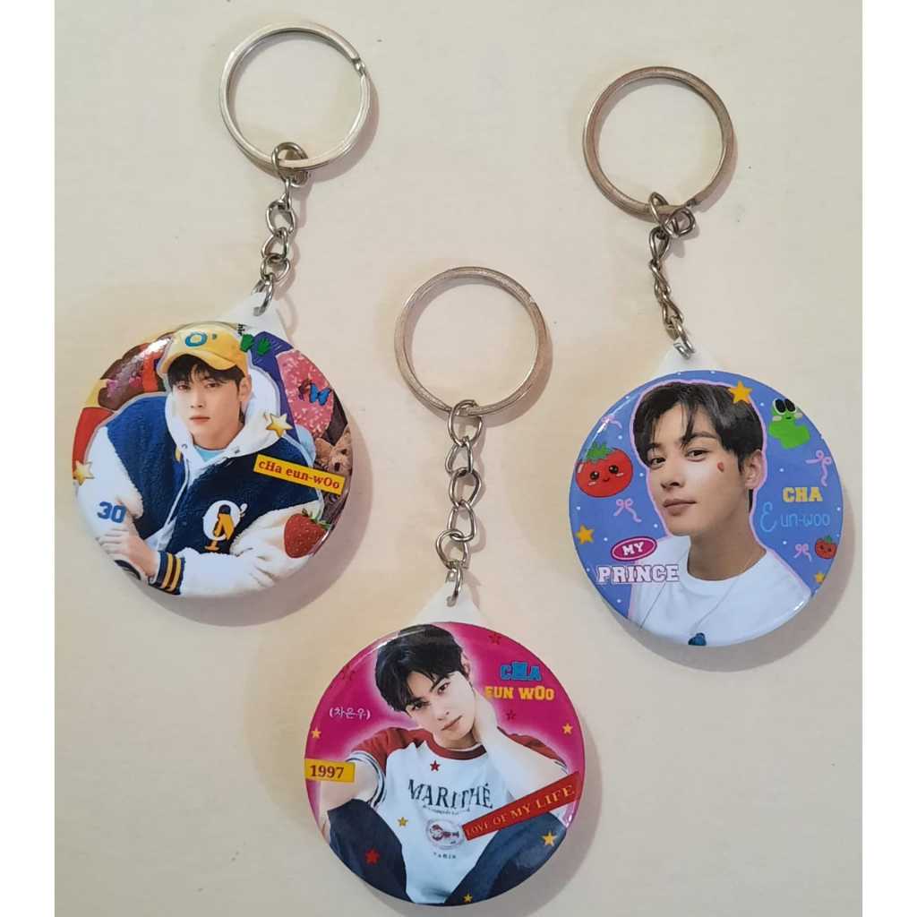 Freebies Gantungan Kunci bulat diameter 4,4cm CHA EUN-WOO