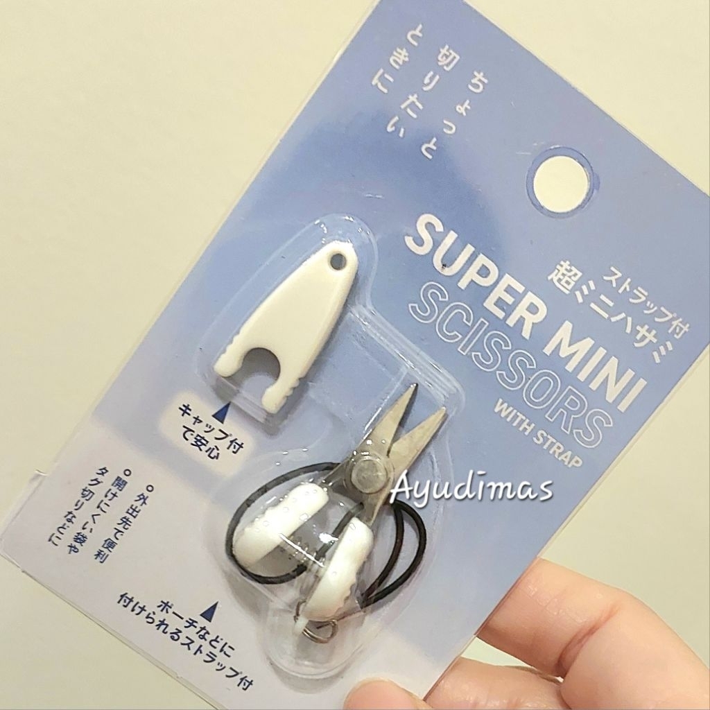 

Extra mini phone strap Scissors - Gantungan kunci / handphone Gunting Super kecil