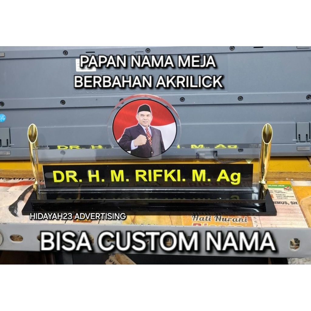 papan nama meja akrilik papan nama custom papan nama akrilik