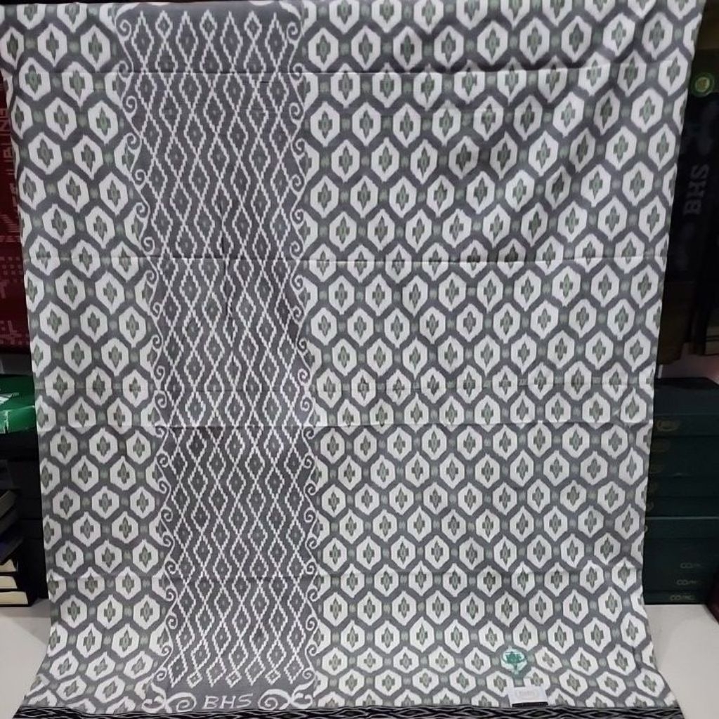 bhs kwg full sutra 210/140 spunsilk grade gold scondlike new...