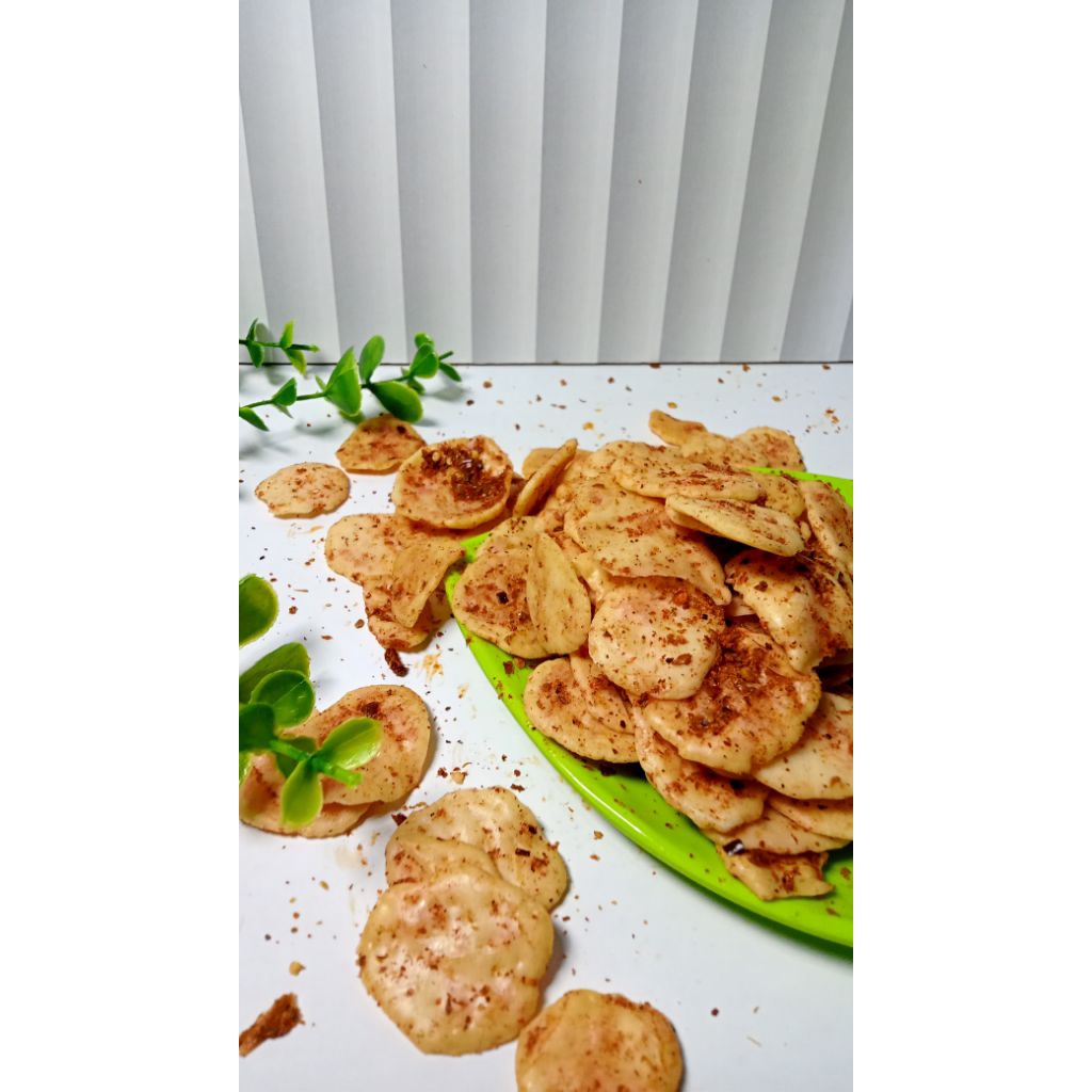 

KRUPUK SEBLAK CIKUR / sebring pedas 35g kriuk