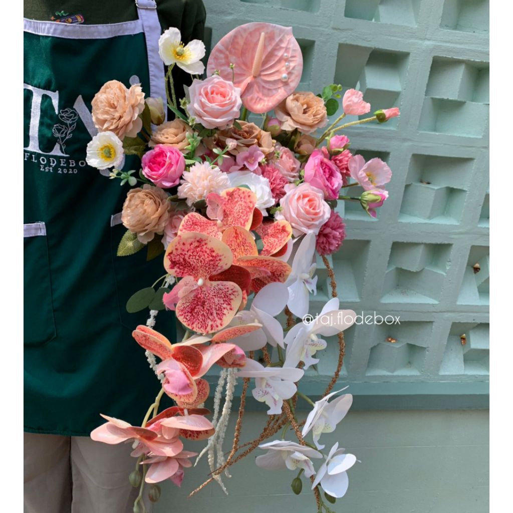 Artificial Hand Tied / Bouquet Lamaran / Engagement Bouquet / Handtied Artificial / Bouquet Bunga Pa