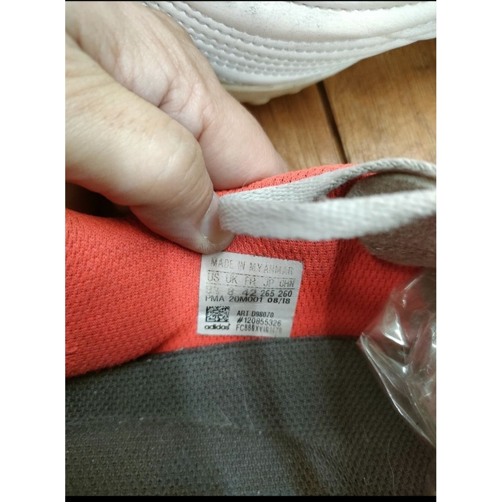 SEPATU SECOND FUTSAL