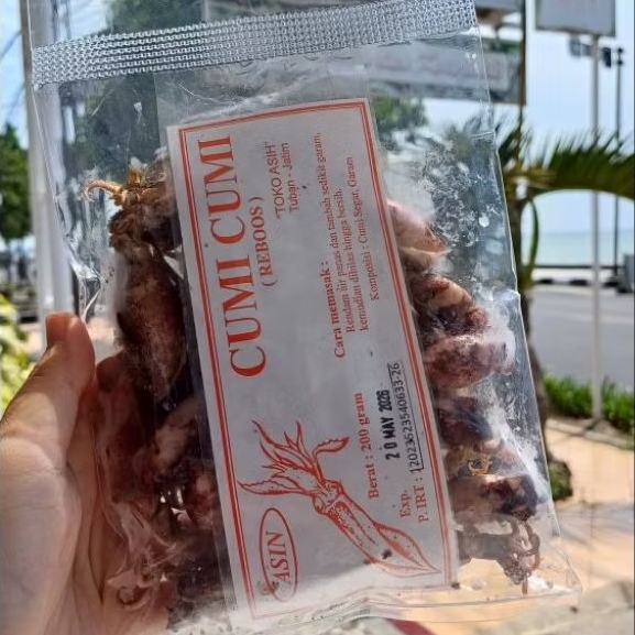 

Cumi Telur (Asin) Toko Asih 200 gr