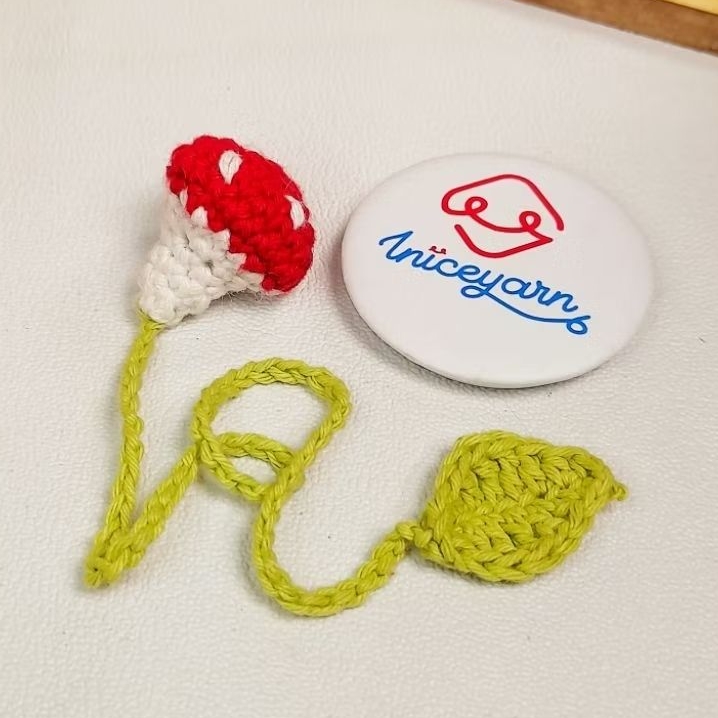 

Mushroom Bookmark Jamur Rajut Amigurumi