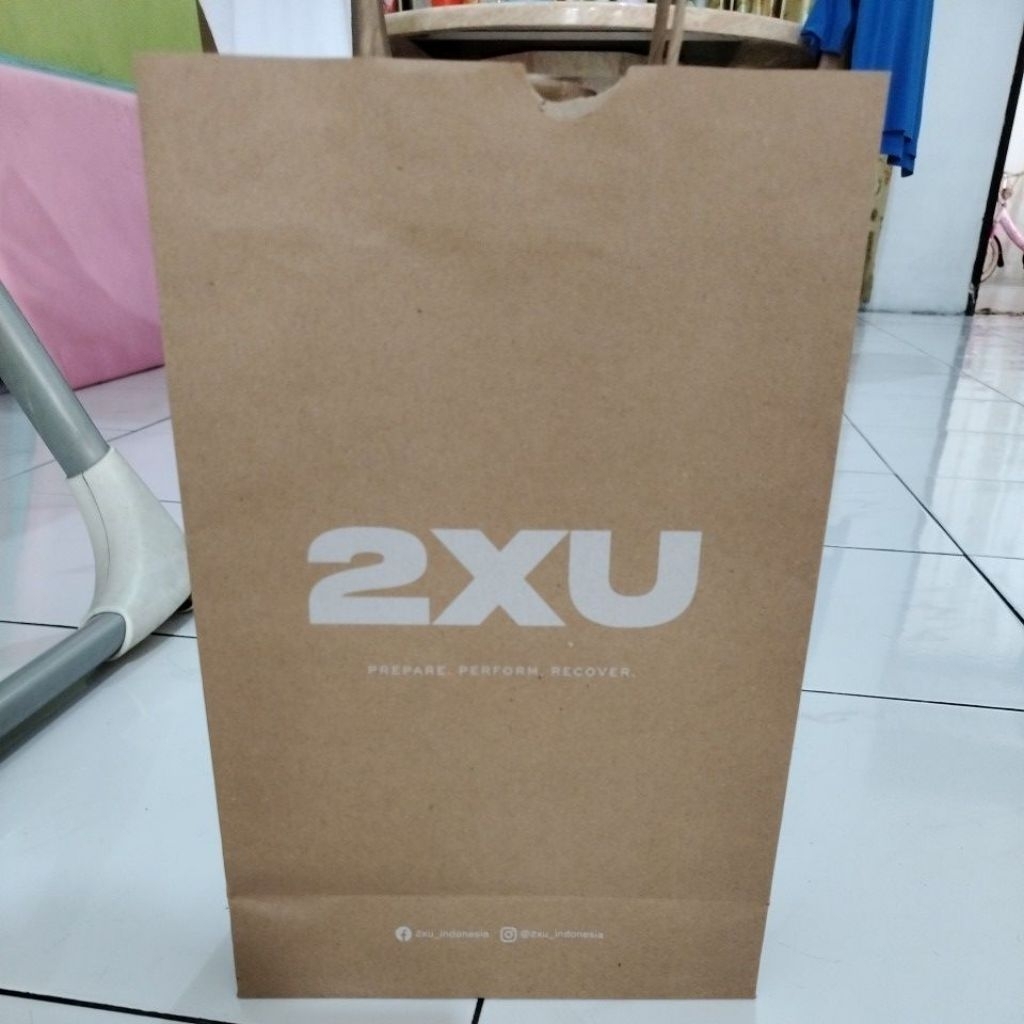 

2XU Paperbag Authentic