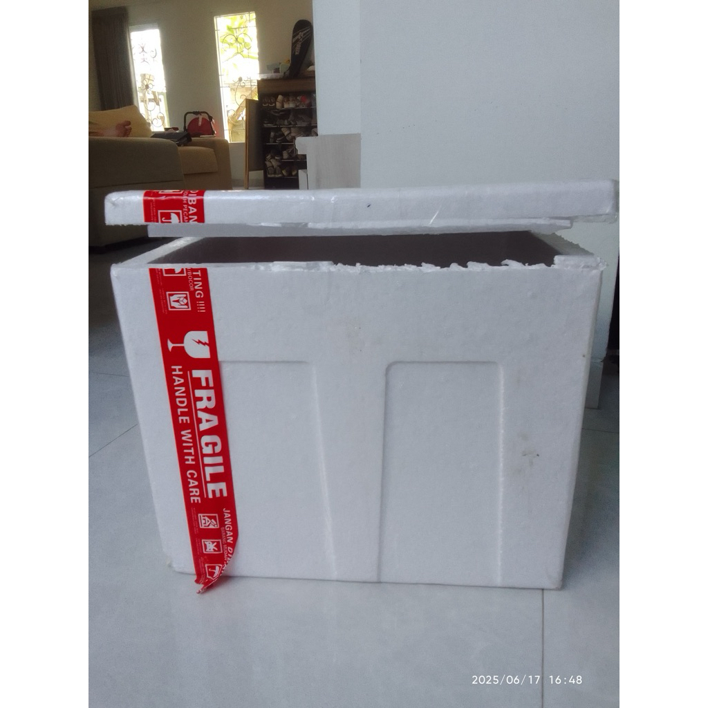 

Sterofoam / Styrofoam Bekas / Masih Bagus / Bersih Ukuran 7.5kg